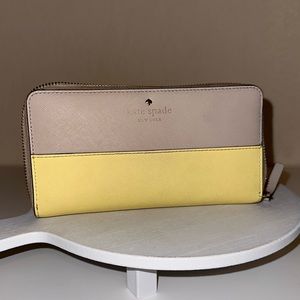 Kate spade spring wallet